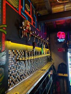 Pepperland Bar Santa Isabel