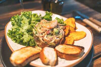 By Roots Smoke House