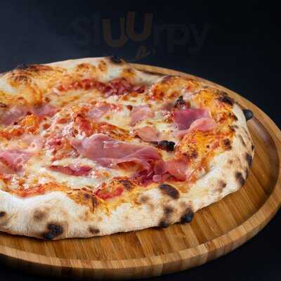 La Búfala Pizzería Artesanal