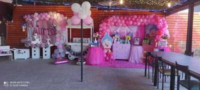 Laberintos Pub Restaurant