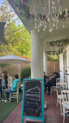 Camino De Luna Bakery