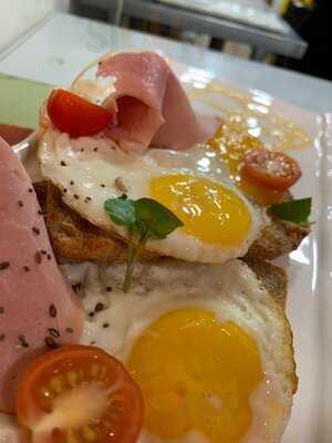 Perfil Coffee Roasters