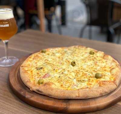 Bistró Pizzería Rica Y Rápida