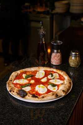 La Pizzería Candelaria