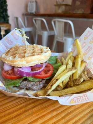 Totti Waffles