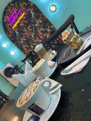 Feroz, Entre Reces Y Carbon