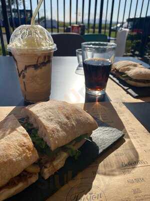 Cafetería & Helafería Fusiónx8