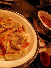 鲜艳全日制餐厅