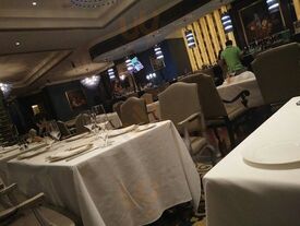 龙虾酒吧扒房