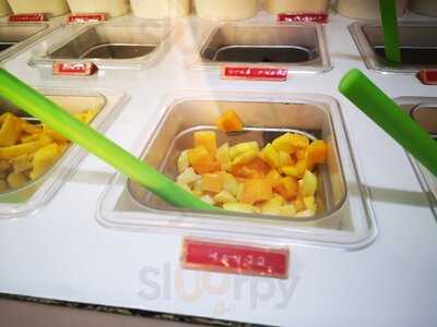 Yogyou Natural Frozen Yogurt