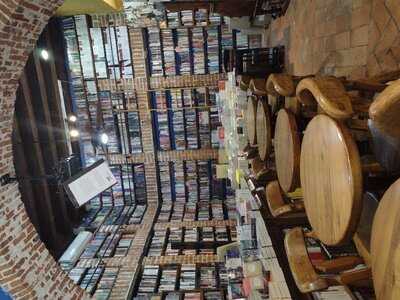 Ábaco Libros Y Cafe