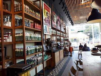 Juan Valdez Café - Av San Martín