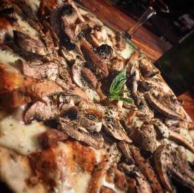 Basilica Pizzería Café