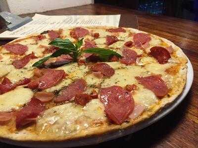 Basilica Pizzería Café