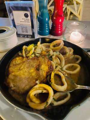 Harry Sasson Restaurant