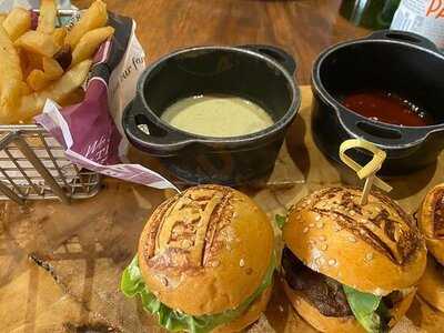 Red Knife Restaurante