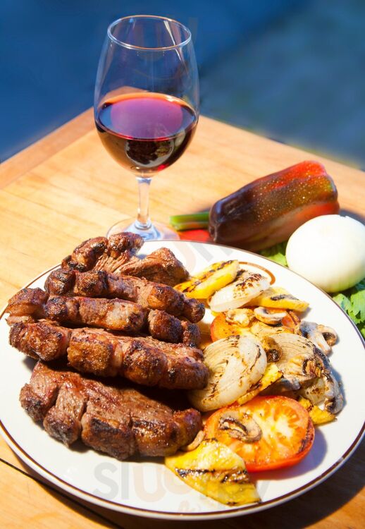 Trivios Parrilla Bar