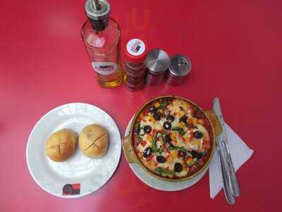 Rouge Pizzería Gourmet