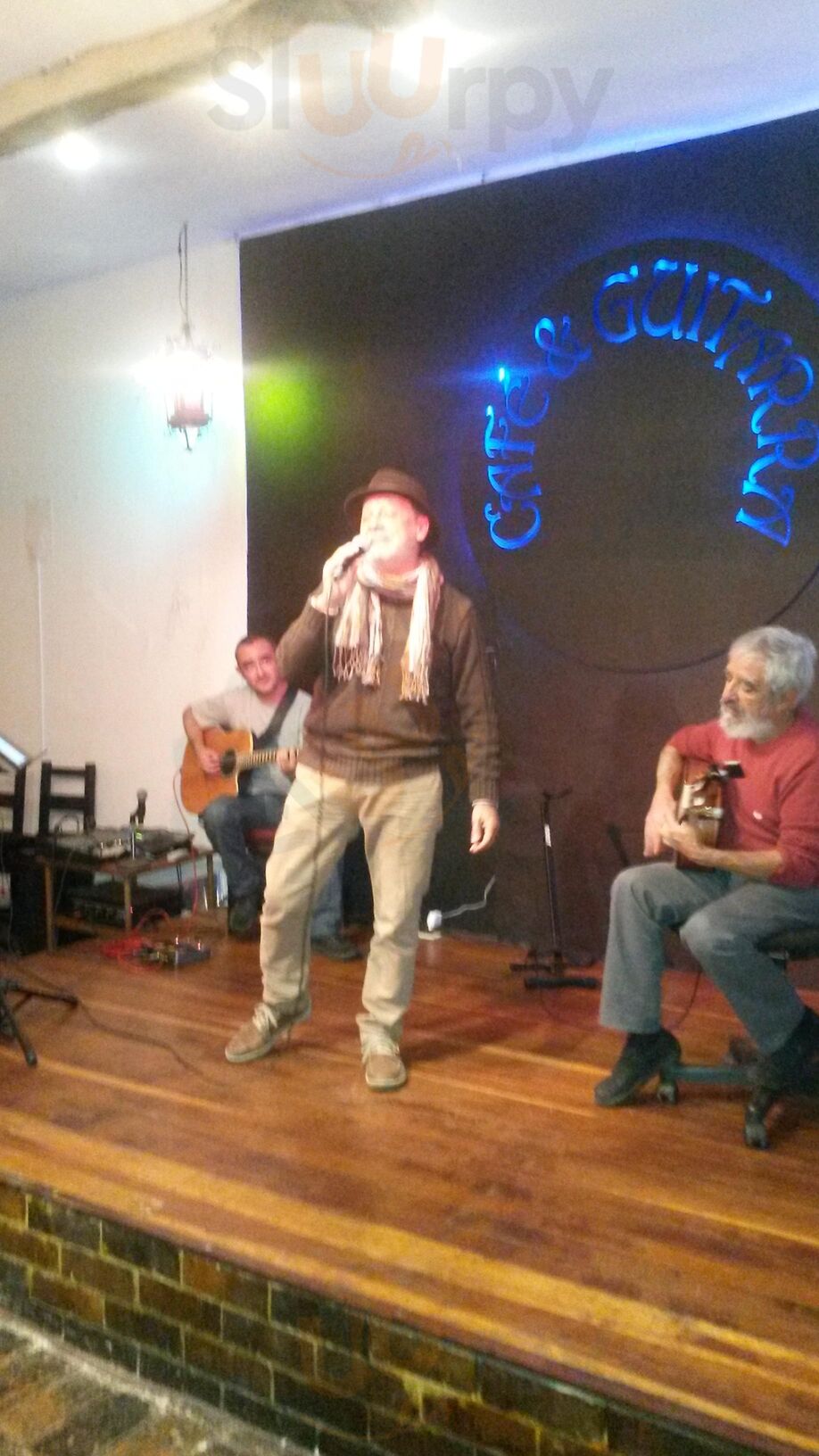 Cafe Y Guitarra