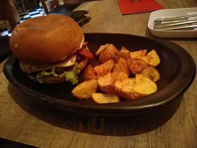 Photo 3