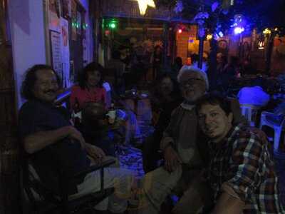 Wipala, Café Galería.