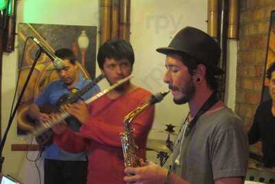 Wipala, Café Galería.