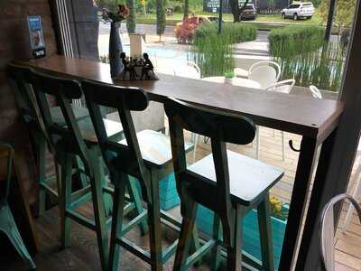 Coffee Wave & Bakery