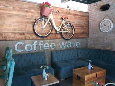 Coffee Wave & Bakery