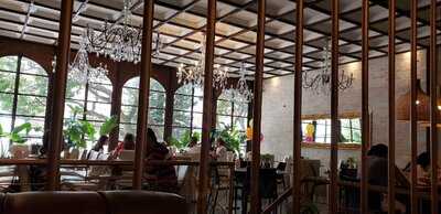 La Flor De La Canela