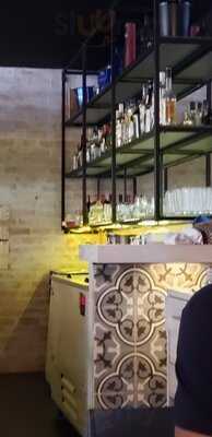 La Flor De La Canela