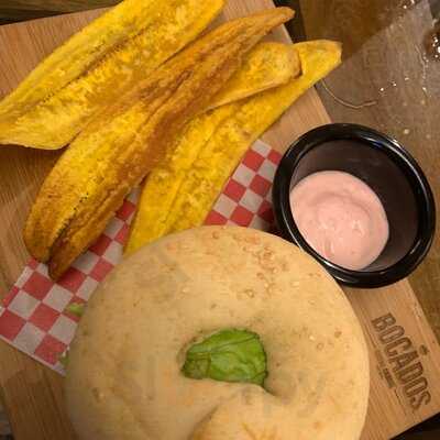 Bocados Cocina Casual