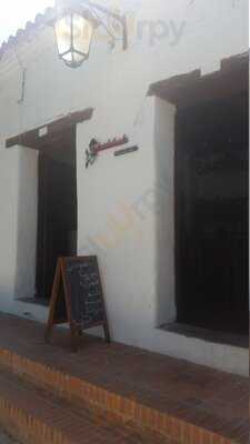 Photo 4