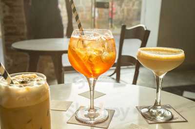 Epoca Espresso Bar - La Artilleria