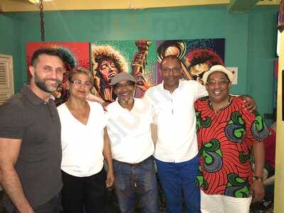 La Colonia Drink & Foods