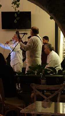 Ladivina Restaurante & Bar