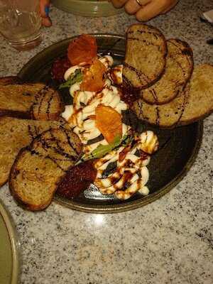 Ladivina Restaurante & Bar