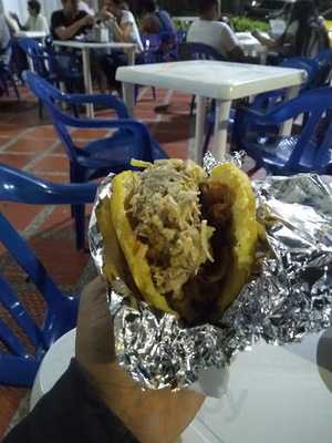 Arepas Y Arepas