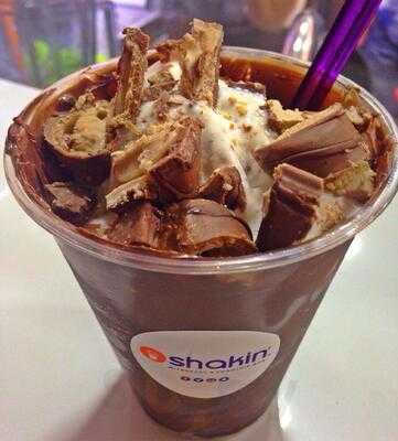 Shakin' Milkshake & Smoothie Bar