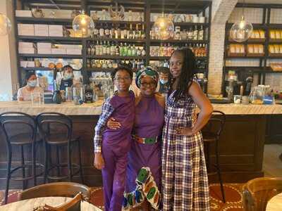 Ely Cafe De Las Novias