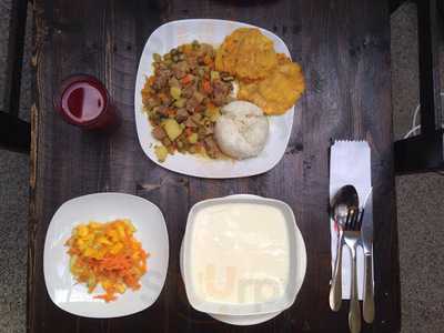 Sal & Pimienta Restaurante Pub