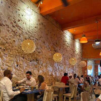 Restaurante La Casa De Socorro