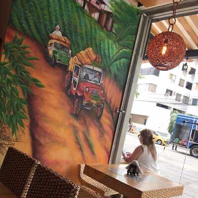 Charlie's House Restaurant