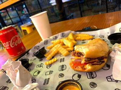 Burget - Burgers, Hotdogs & Shakes