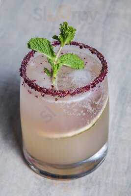 El Pana Sports Bar & Grill