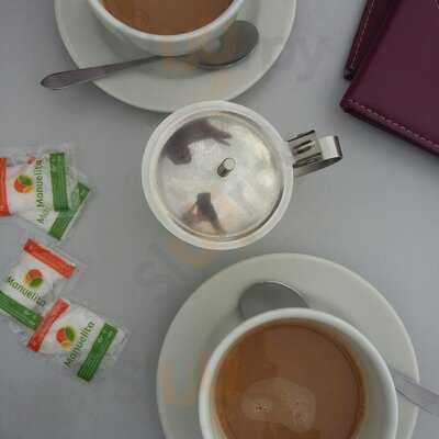 Mabare, Restaurante Bar