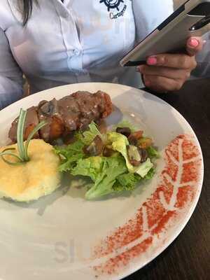 Mabare, Restaurante Bar