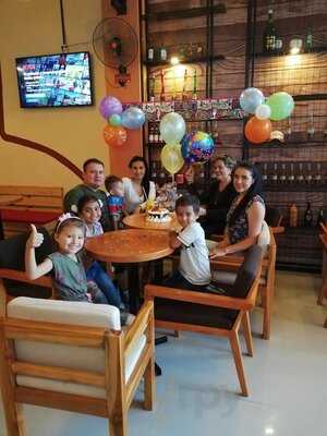 Mi Gente Parrilla Bar