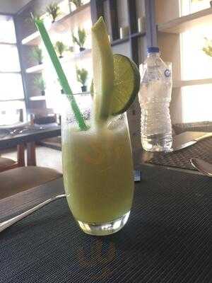 Simple Bar And Kitchen