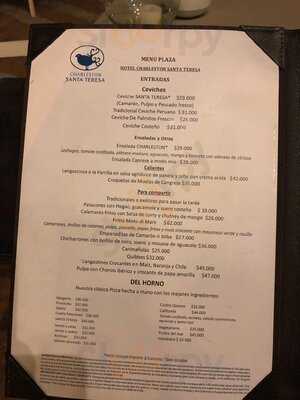 Plaza Santa Teresa Restaurante Bar & Lounge