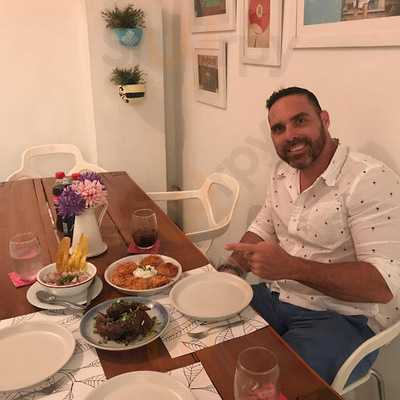 Locombia Café & Bar